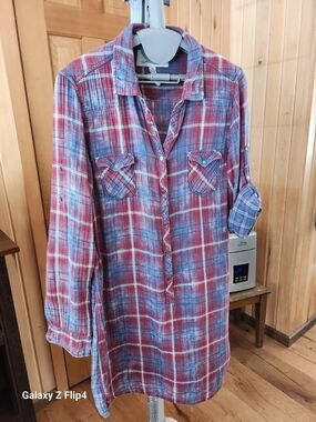 Women's Long Sleeve Plaid Tunic Dress - Red & Blue
